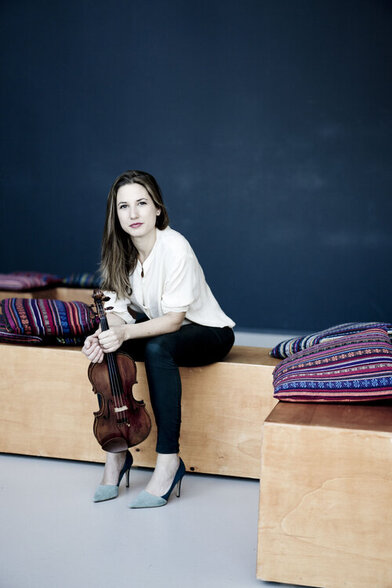 Download Vorschaubild Presse: Rosanne Philippens