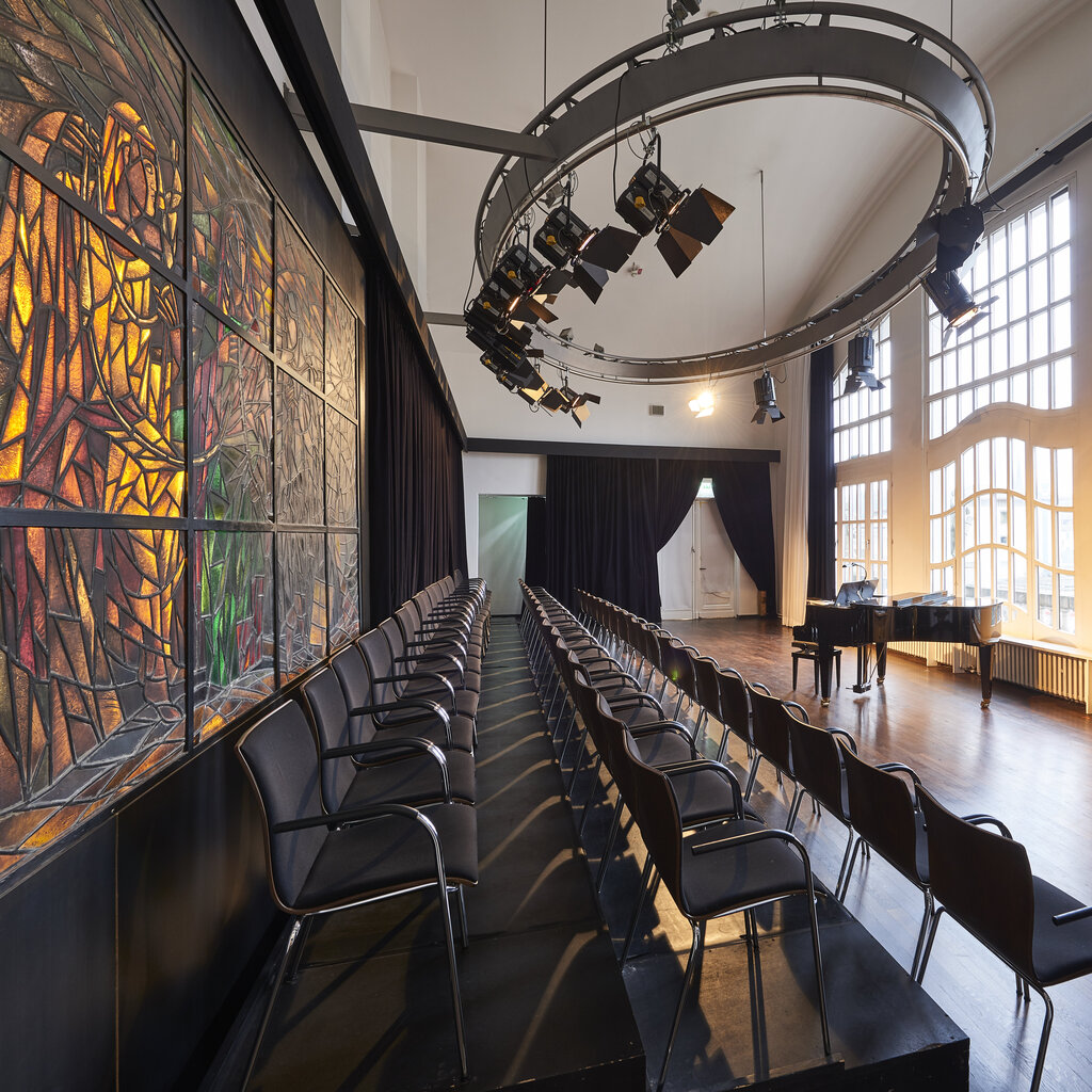 Dekoratives Bild des Spielortes »Loft«.