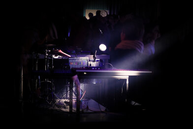 Download Vorschaubild Presse: Electric Ulmenwall
